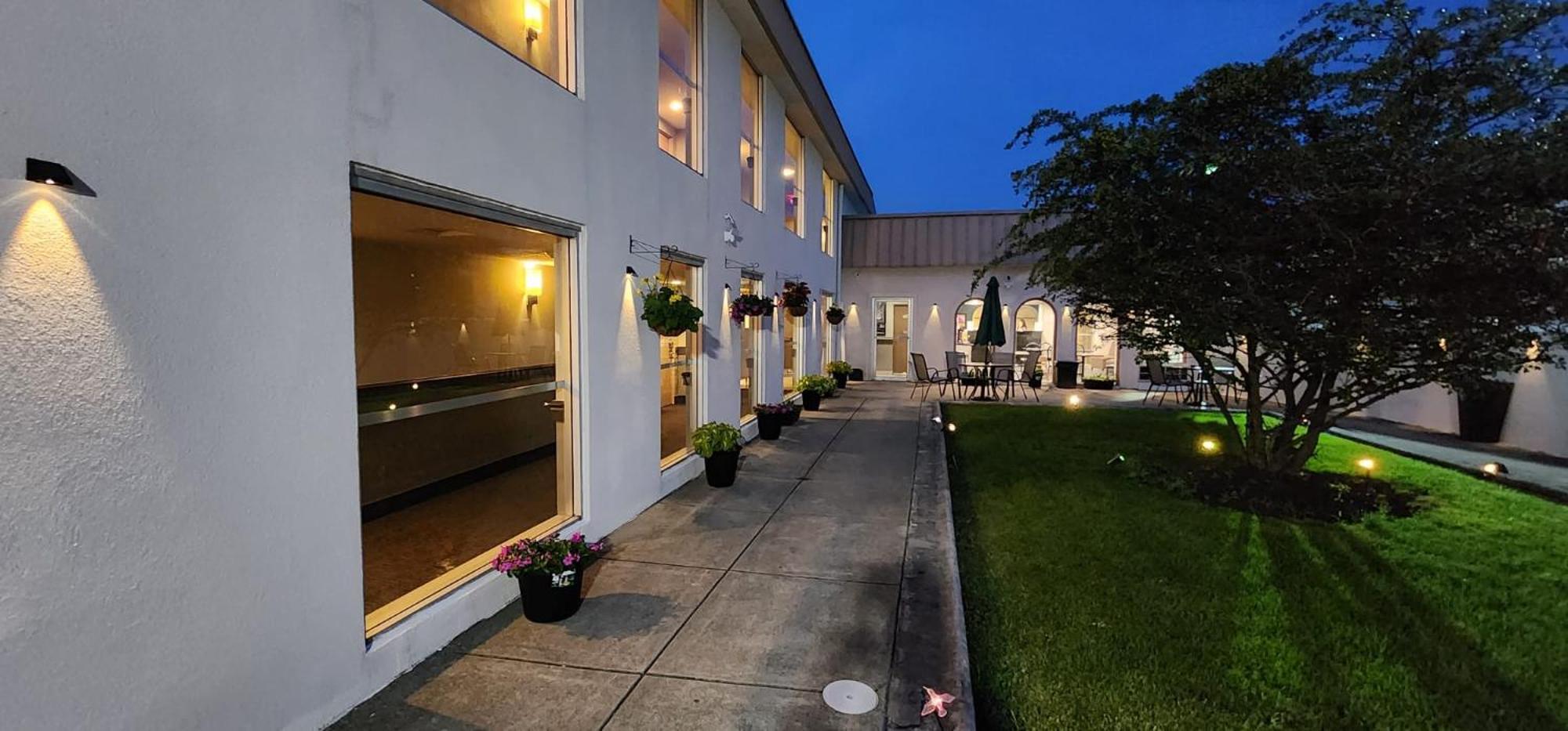 Super 8 By Wyndham Morton Grove/Chicago Hotel Exterior foto